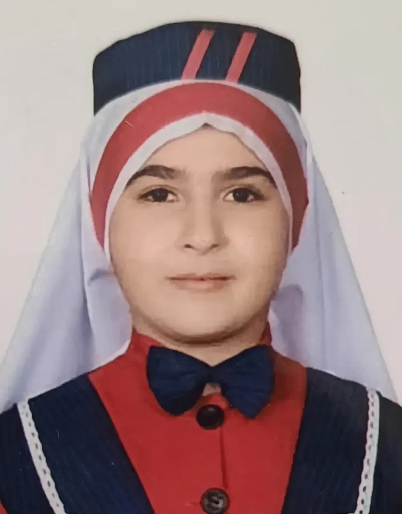 رها فرزانه